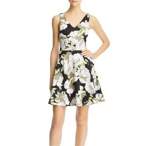NWT Aqua Floral V-Neck Fit & Flare Sleeveless Dress S